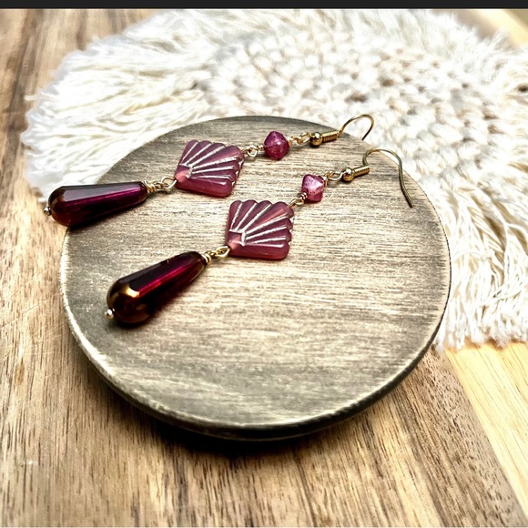 Art Deco Tea Earrings Maroon Handcrafted - Picture 2 of 4